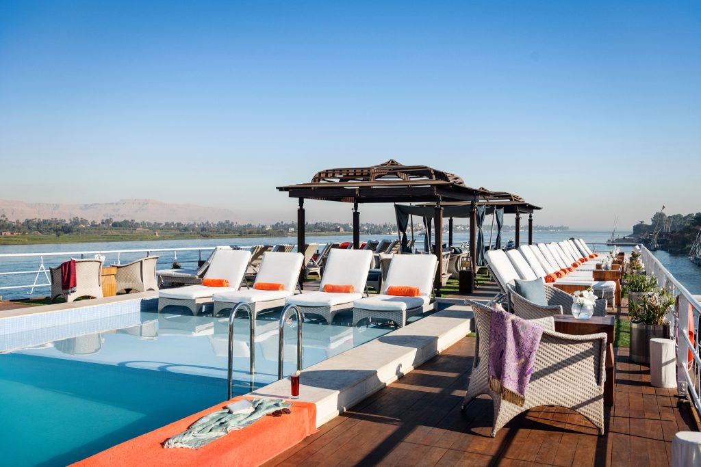 4-Day Nile Cruise Aswan and Luxor Hot Air Balloon with Abu Simbel