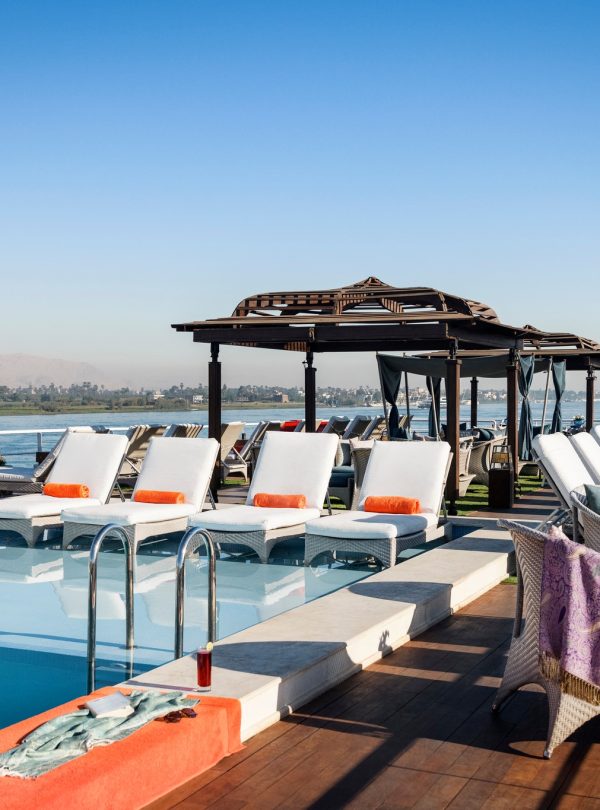 4-Day Nile Cruise Aswan and Luxor Hot Air Balloon with Abu Simbel